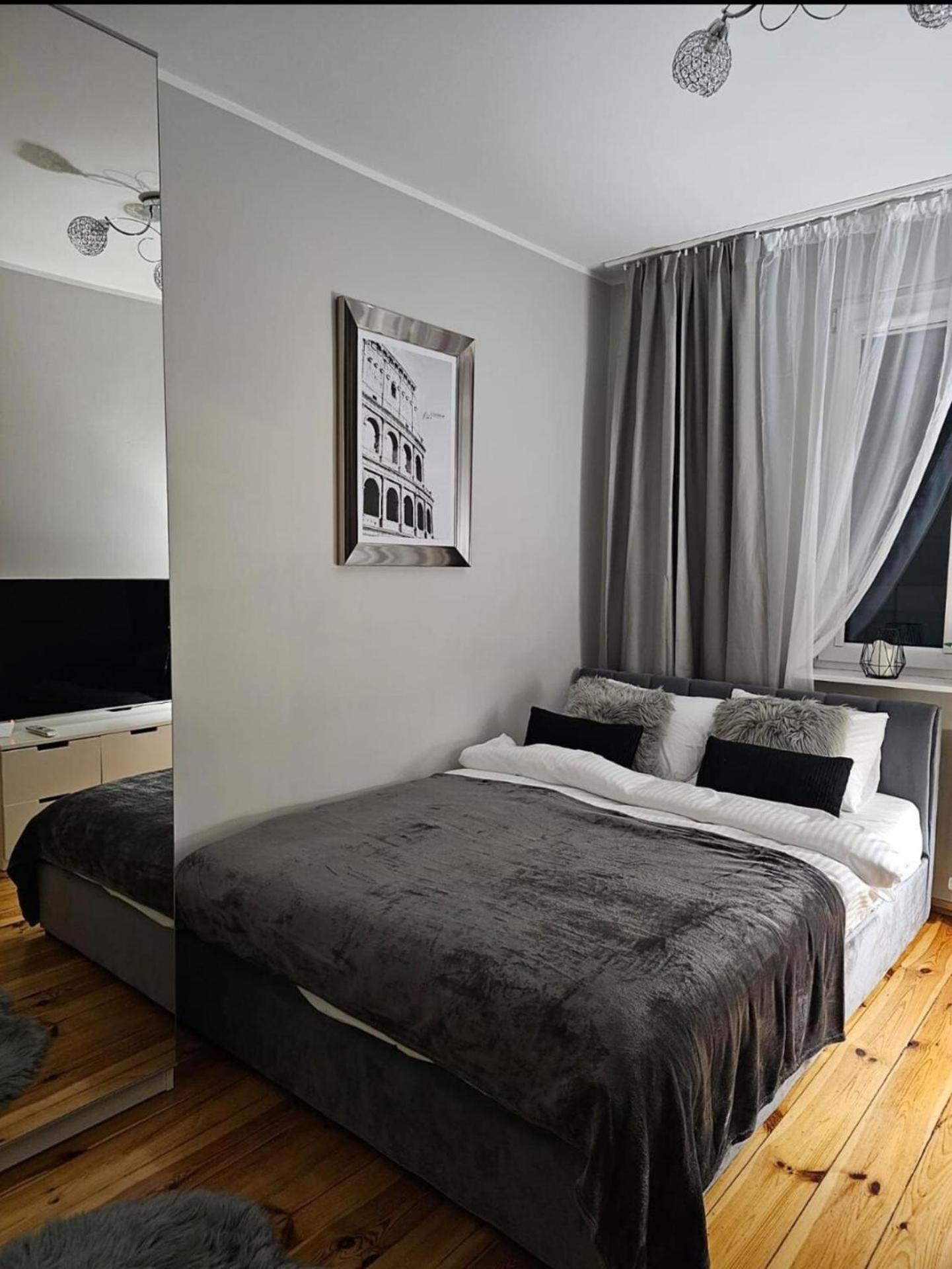 Apartment In Zyrardow 10Min To Suntago Экстерьер фото